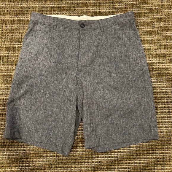 Greg Norman for Tasso Elba Dark Gray Flat Front Tailored Shorts - Picture 1 of 4